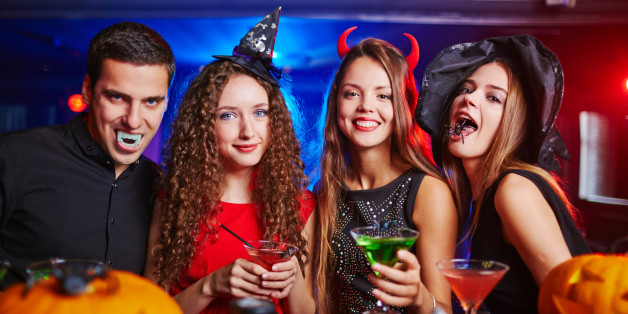 o Have Fun While Staying Safe at a College Halloween Party