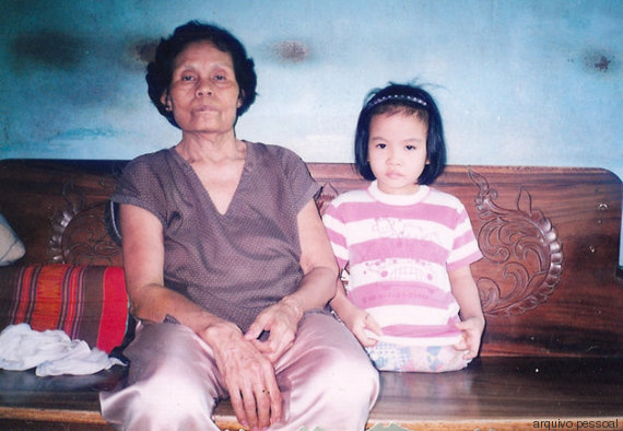 sesser com uma mãe adotiva na tailândia