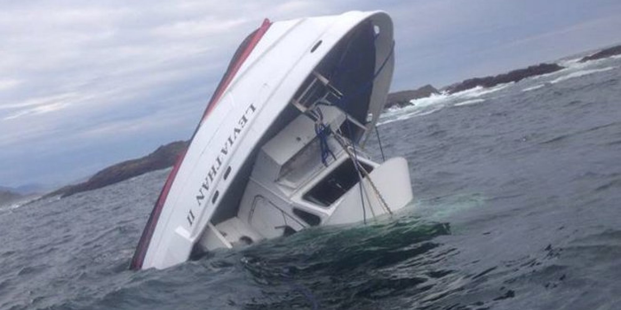 canadian-whale-watching-boat-sinks-off-vancouver-island-leaving-at