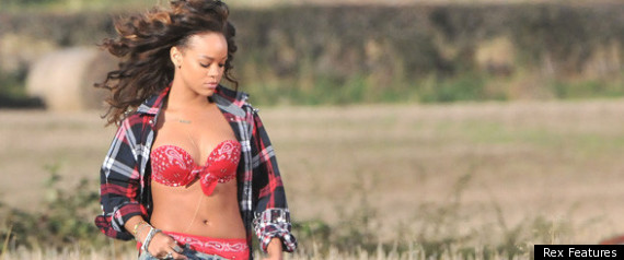 Rihanna Shoots New Video In A Field