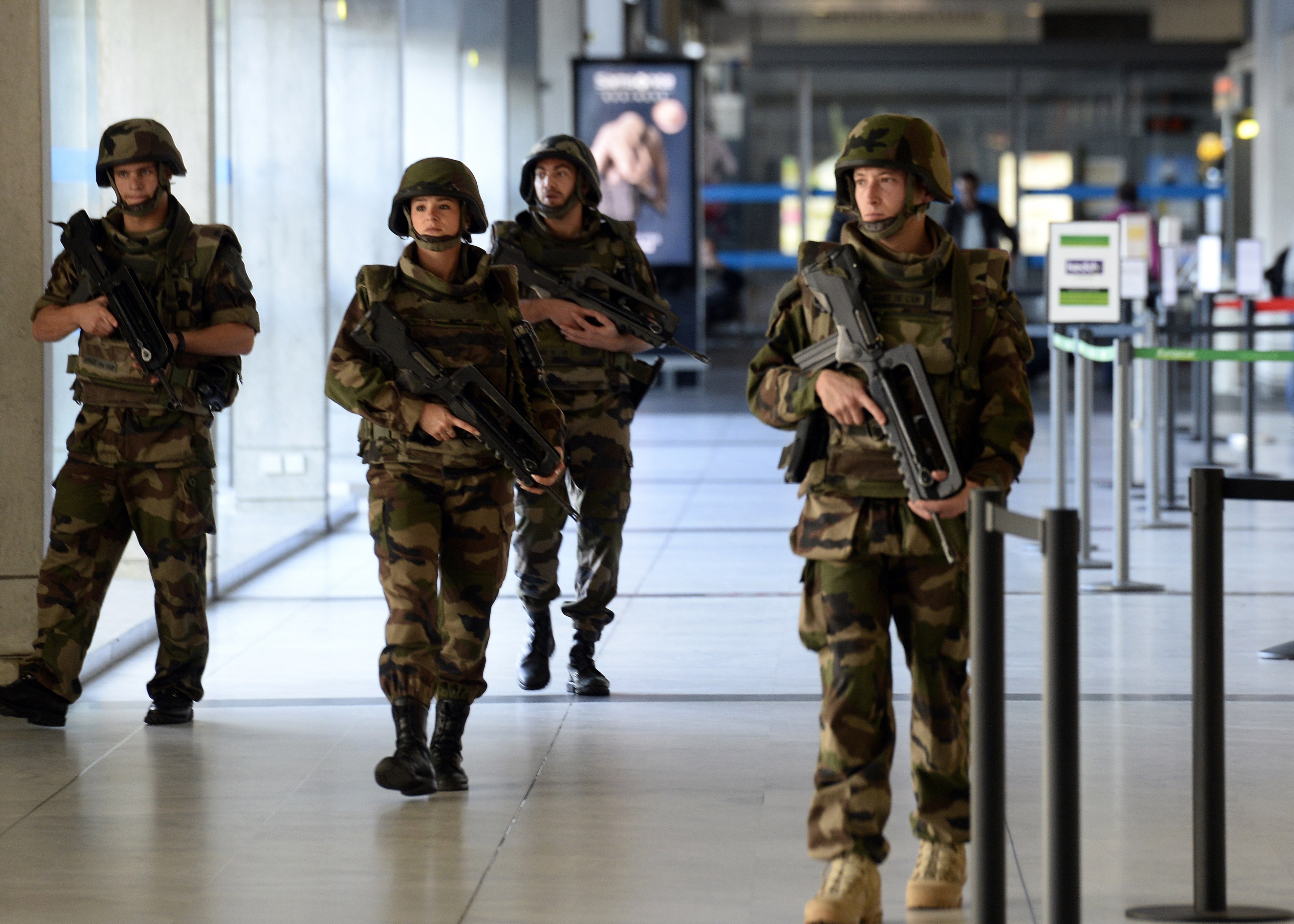 paris army november 2015