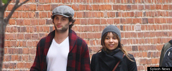 Penn Badgley Zoe Kravitz