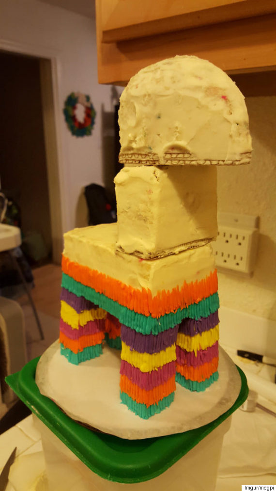 This Piñata Cake Filled With Sweets Is The Only Birthday Cake We'll ...