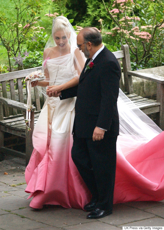 Gwen Stefani Wears Wedding Dress For Emotional 'Used To Love You