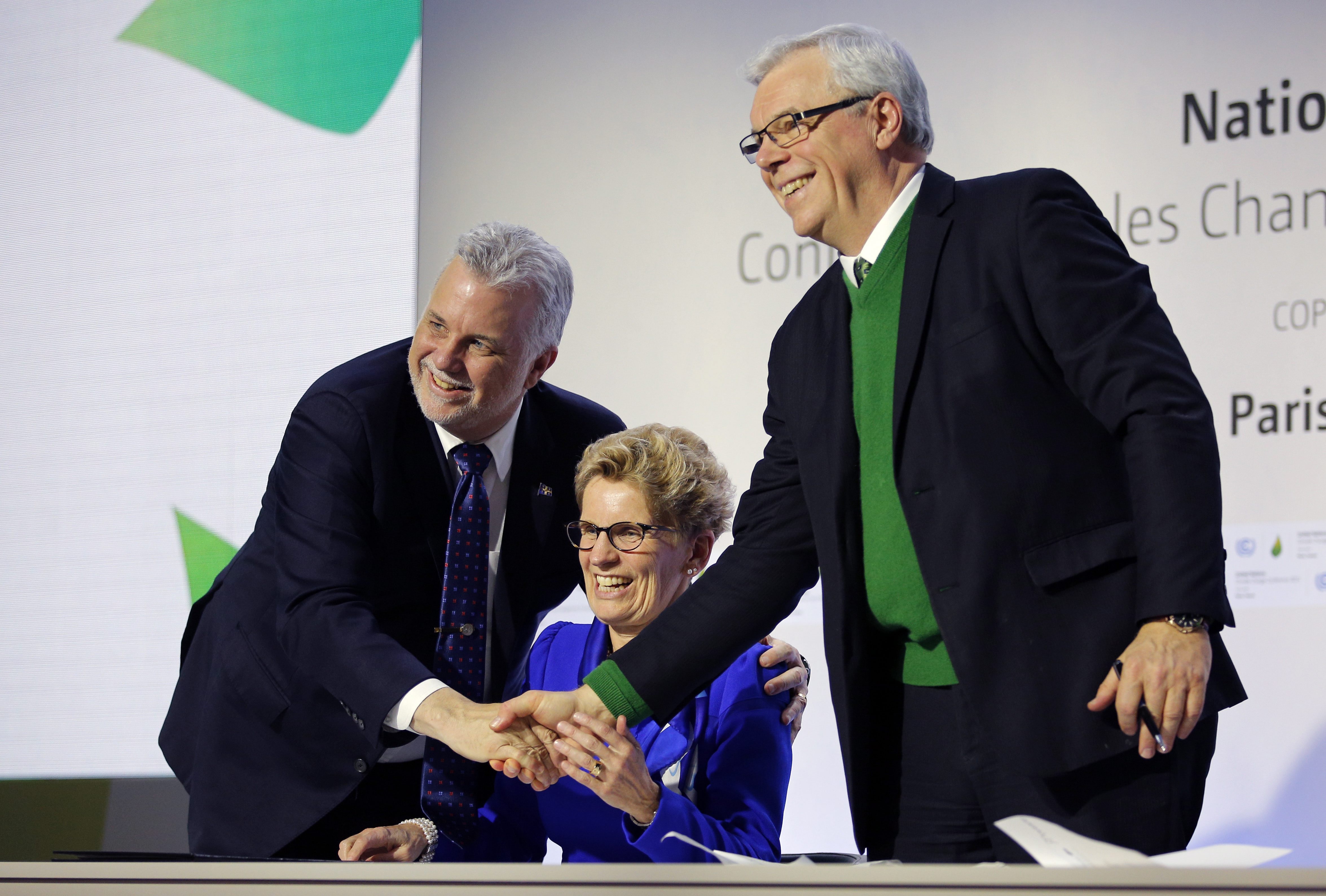wynne unveils ontarios plan to join cap-and-trade system