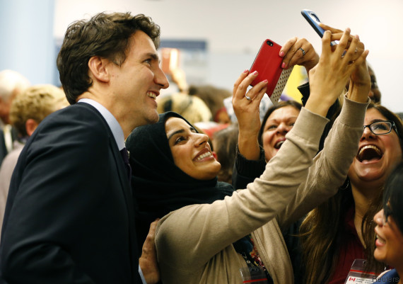 Justin Trudeau accueille les premiers réfugiés syriens au Canada (Photos) O-CANADA-REFUGIES-SYRIENS-570