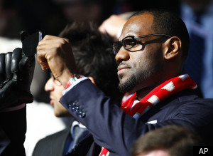 Lebron James Liverpool Manchester United