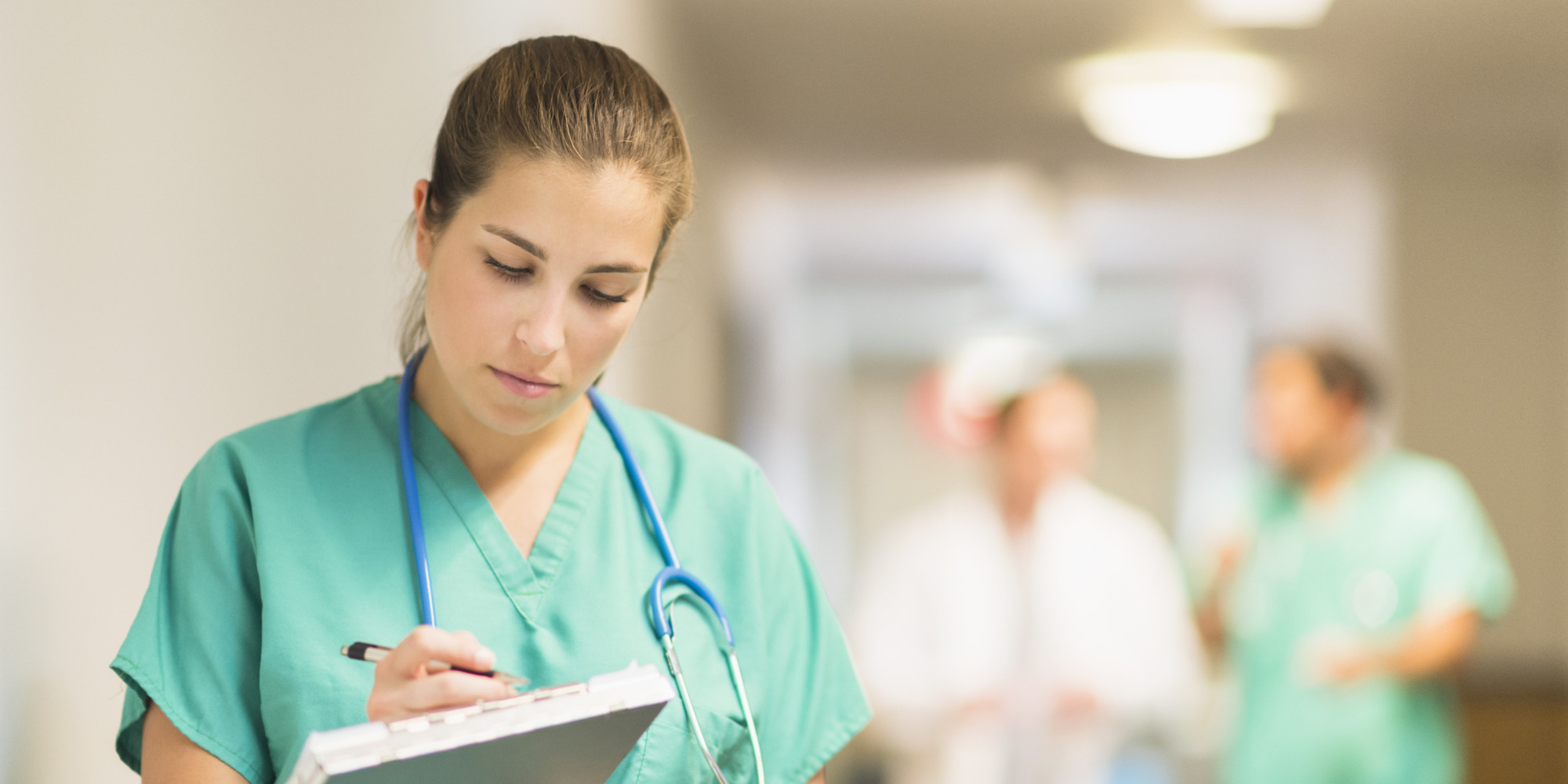 「nurses talking to each other」の画像検索結果