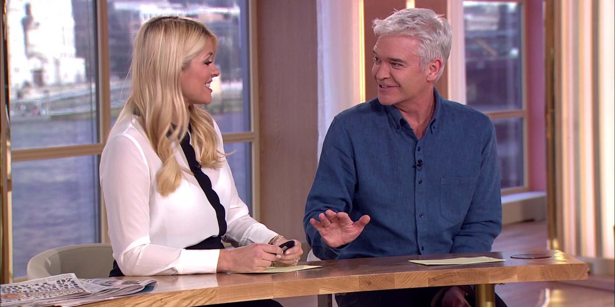 Phillip Schofield Reveals The Comical Way In Which He Injured His Knee As 'This ...