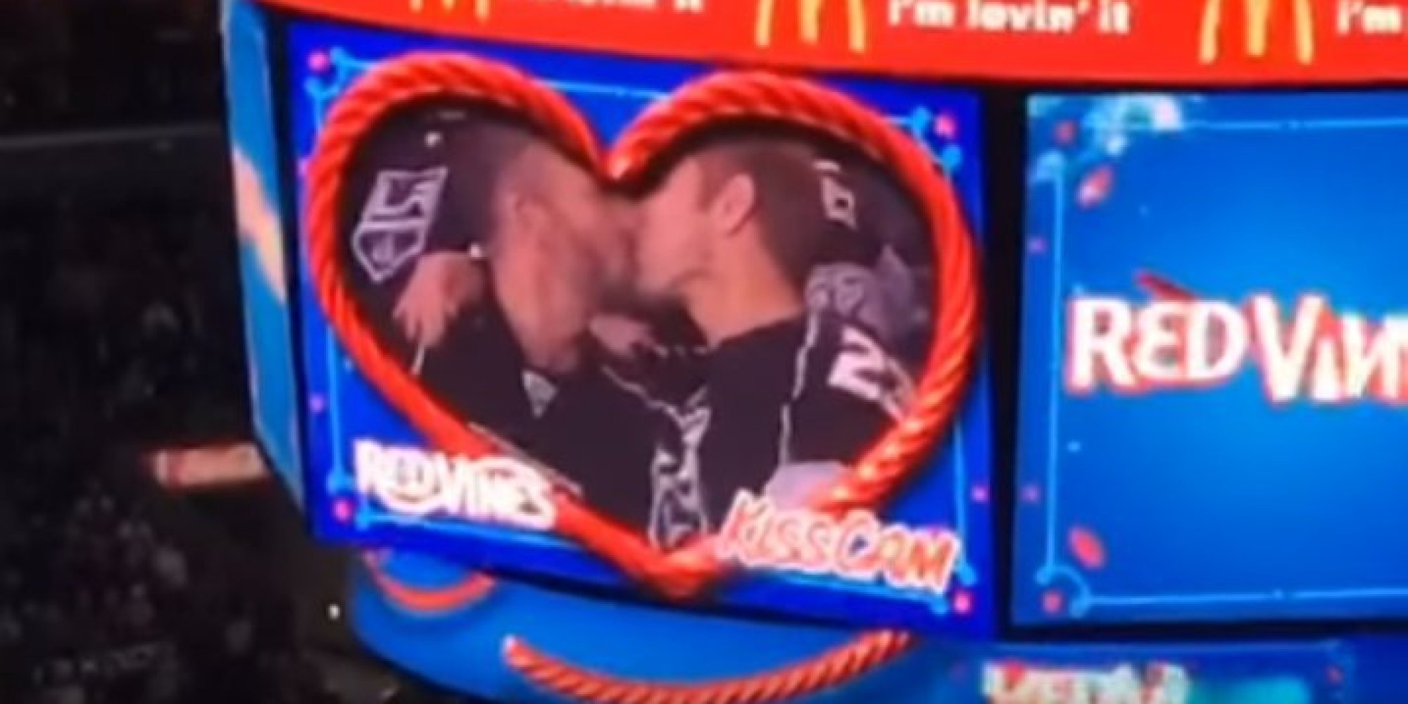 cam porn gay kissing cam porn gay kissing