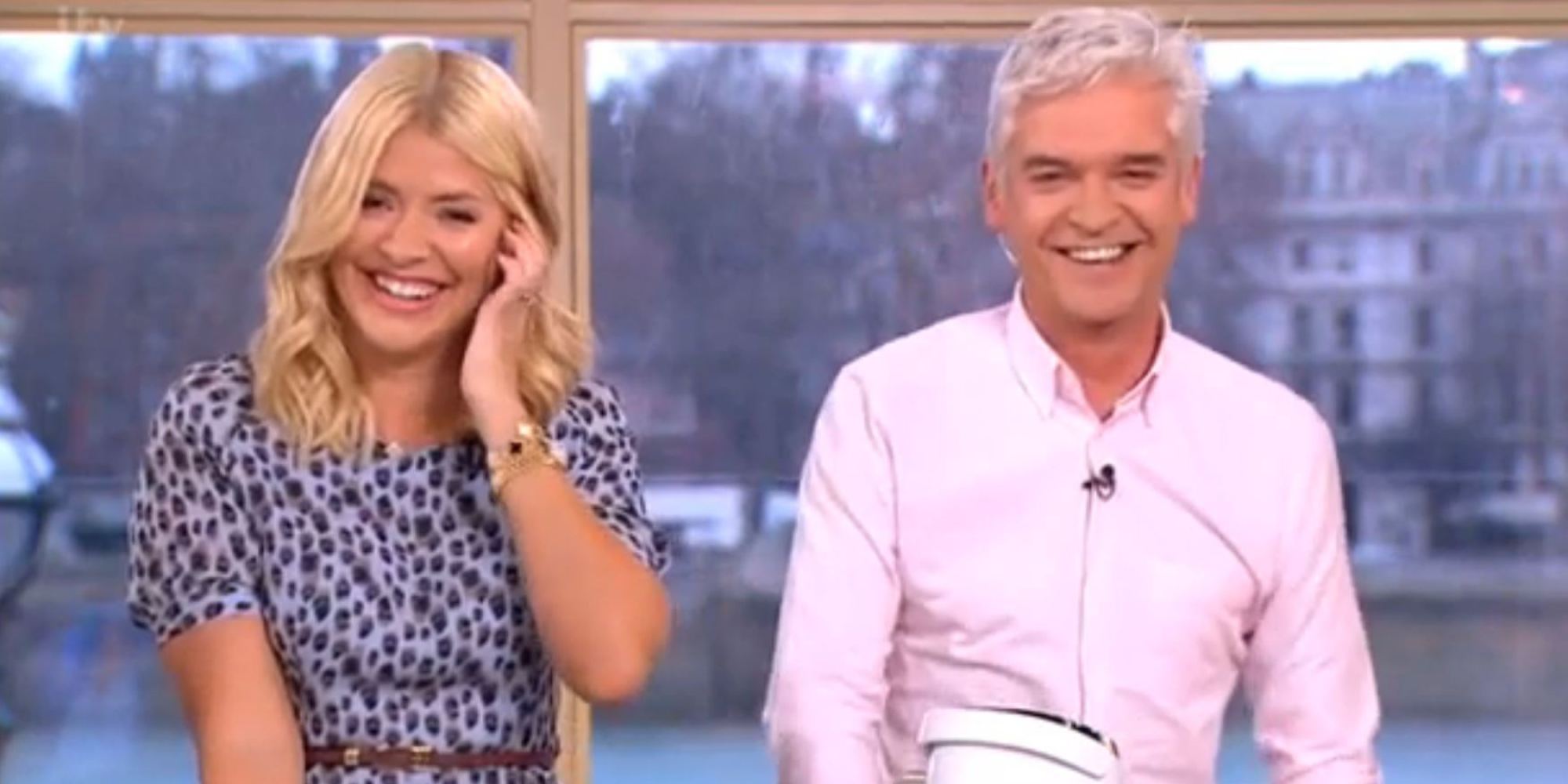 This Morning's Phillip Schofield And Holly Willoughby Reduced To Giggles As He Makes ...