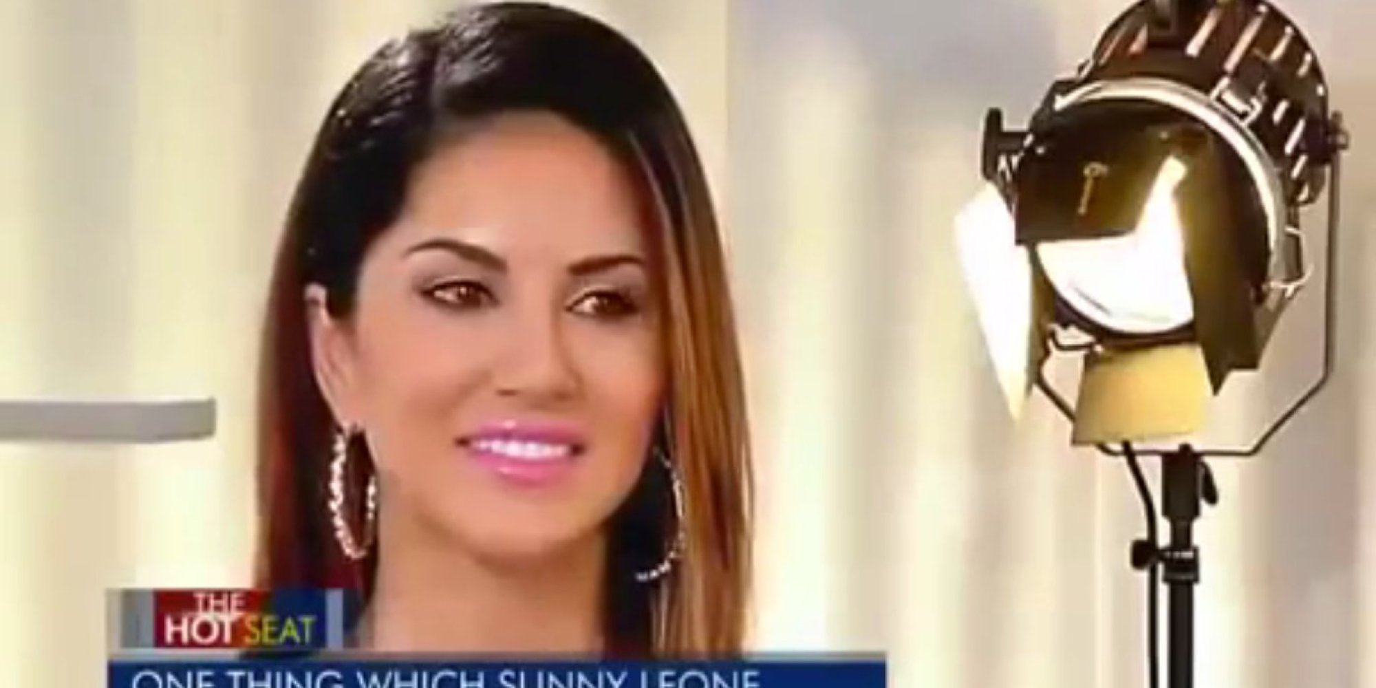 Sunny Leone ExPorn Star Shuts Down Indian Journali