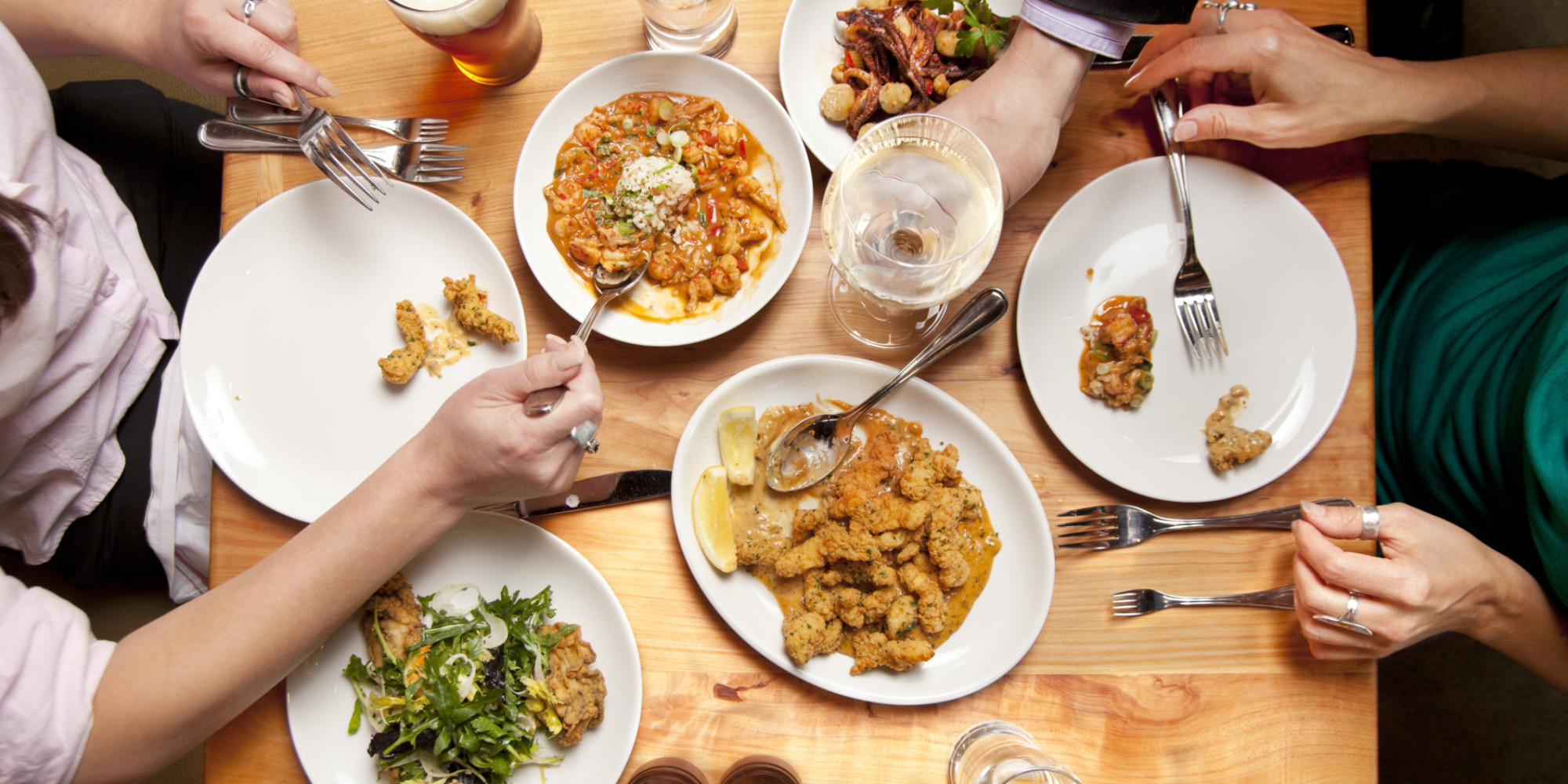 5-tips-to-keep-your-restaurant-meal-way-under-1-000-calories-huffpost