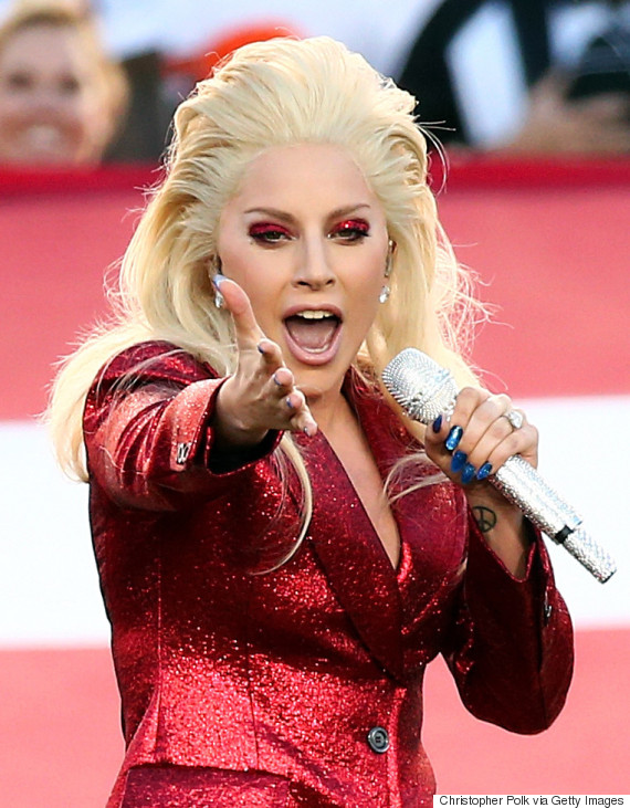 Lady Gaga Wows With Impressive Performance Of Us National Anthem At 2016 Super Bowl Video