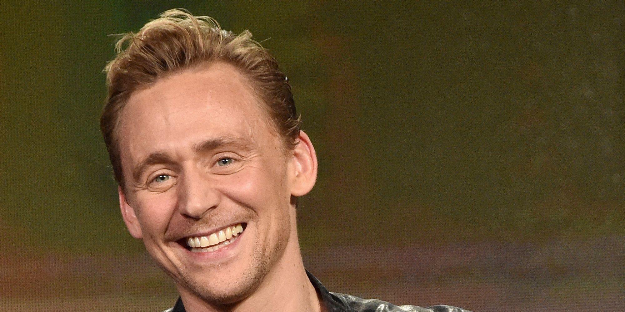 Tom Hiddleston is almost naked in new High Rise film images