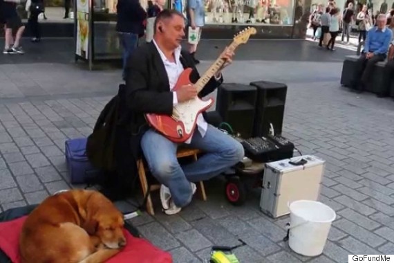 Have a Chat O-BLIND-BUSKER-570