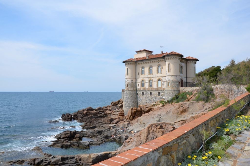 tuscany castle