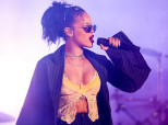 Rihanna Confirmed To Headline UK Music Festival
