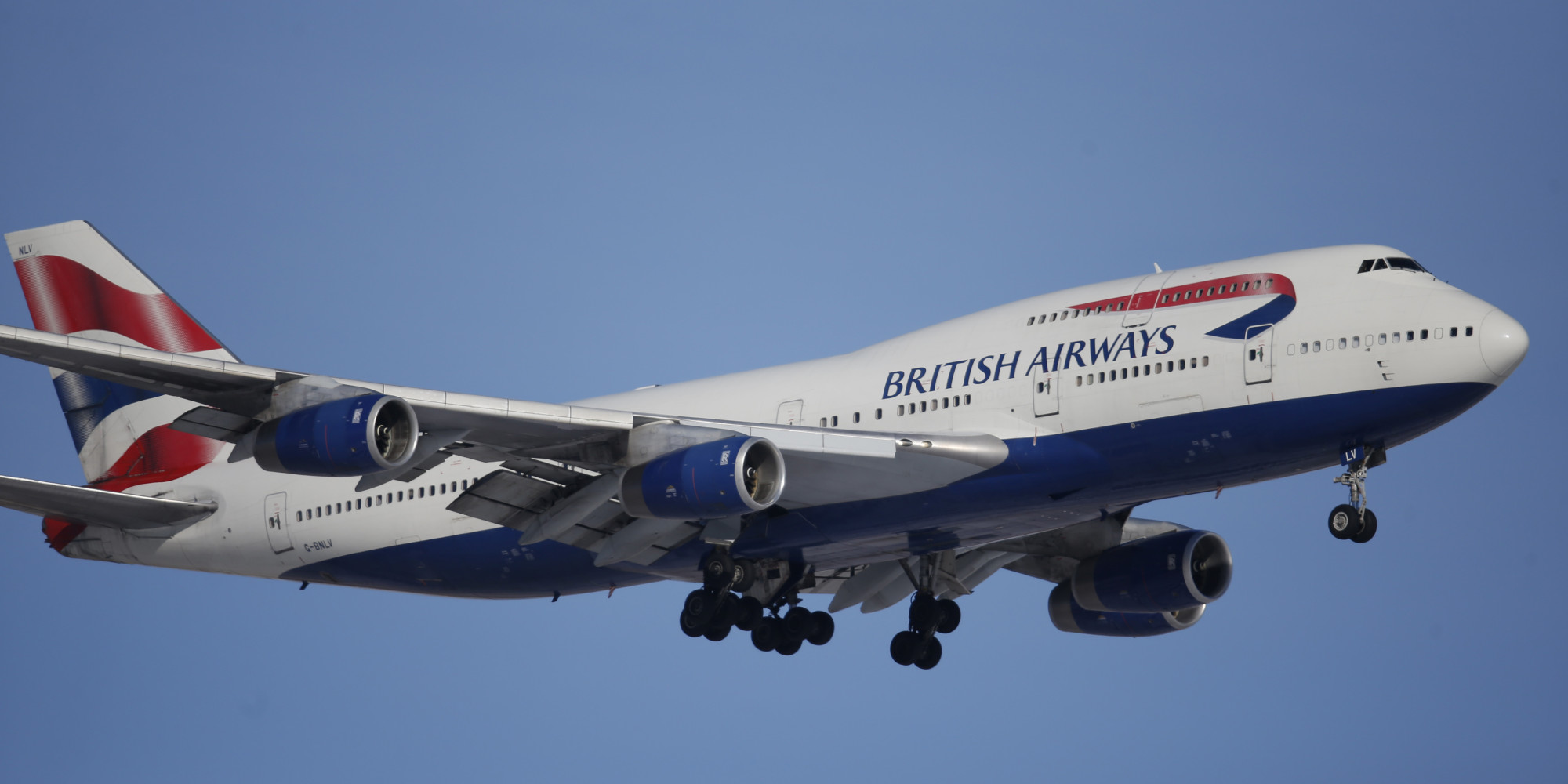 british-airways-flight-targeted-by-laser-beam-near-heathrow-huffpost-uk