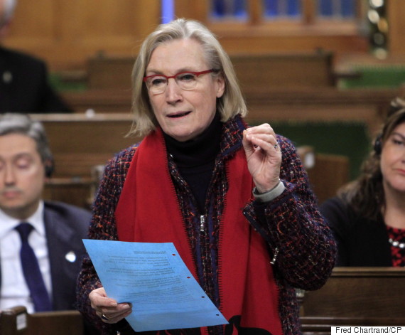 carolyn bennett