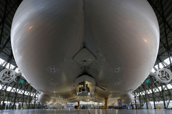 فيديو: أطول طائرة في العالم  O-AIRCRAFT-570