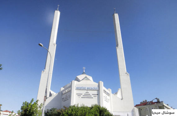 بالصور... أغرب 5 مساجد من حيث التصميم المعماري في إسطنبول O-MSJDALMDYNH-570