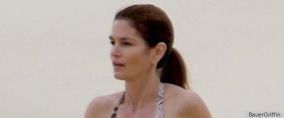 Cindy Crawford Bares Her Amazing Bikini Body in Mexico PHOTOS 