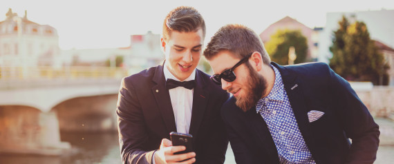 GIOCHI EROTICI DIVERTENTI APP PER INCONTRI DI SESSO Bendare un uomo video massagi