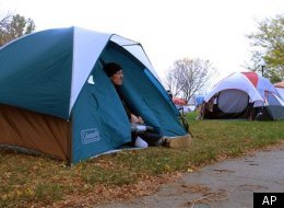 Amid National Focus on Home Foreclosures,  Iowans Point to White House
