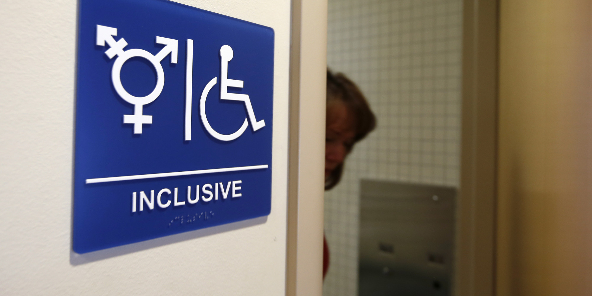 transgender-bathroom-laws-u-s-government-weighs-in-on-school-debate