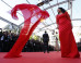 PHOTOS. La robe virevoltante de l'actrice brésilienne Sonia Braga sur le tapis rouge de Cannes