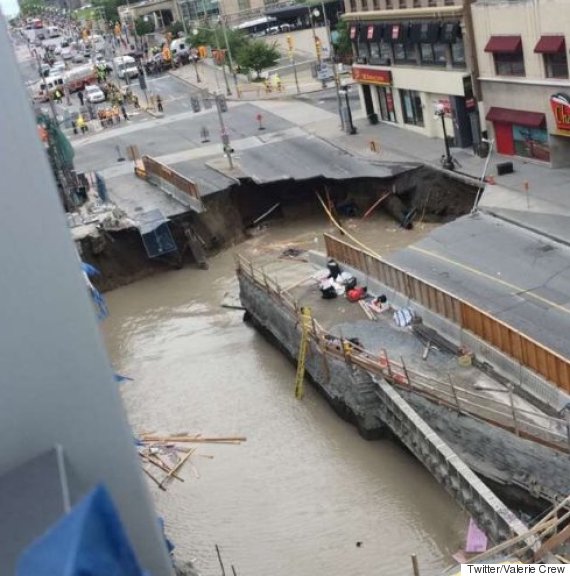 ottawa sinkhole rideau street