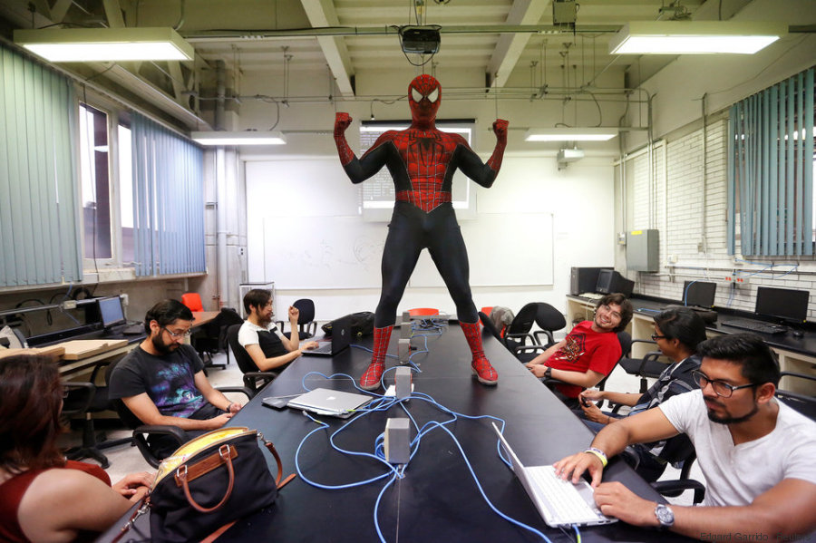 spiderman profesor mexico