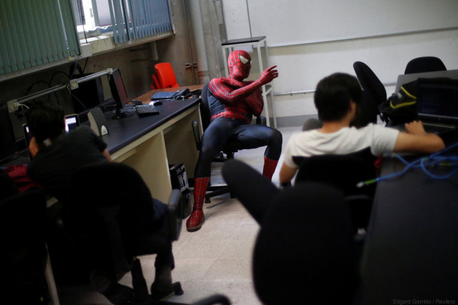 spiderman profesor mexico