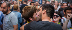 Gay Latino Kiss 85