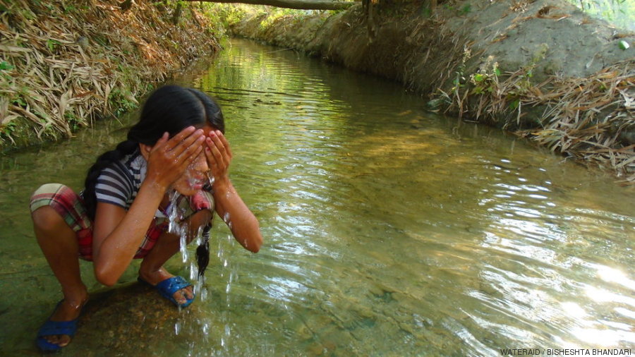 girls menstruating