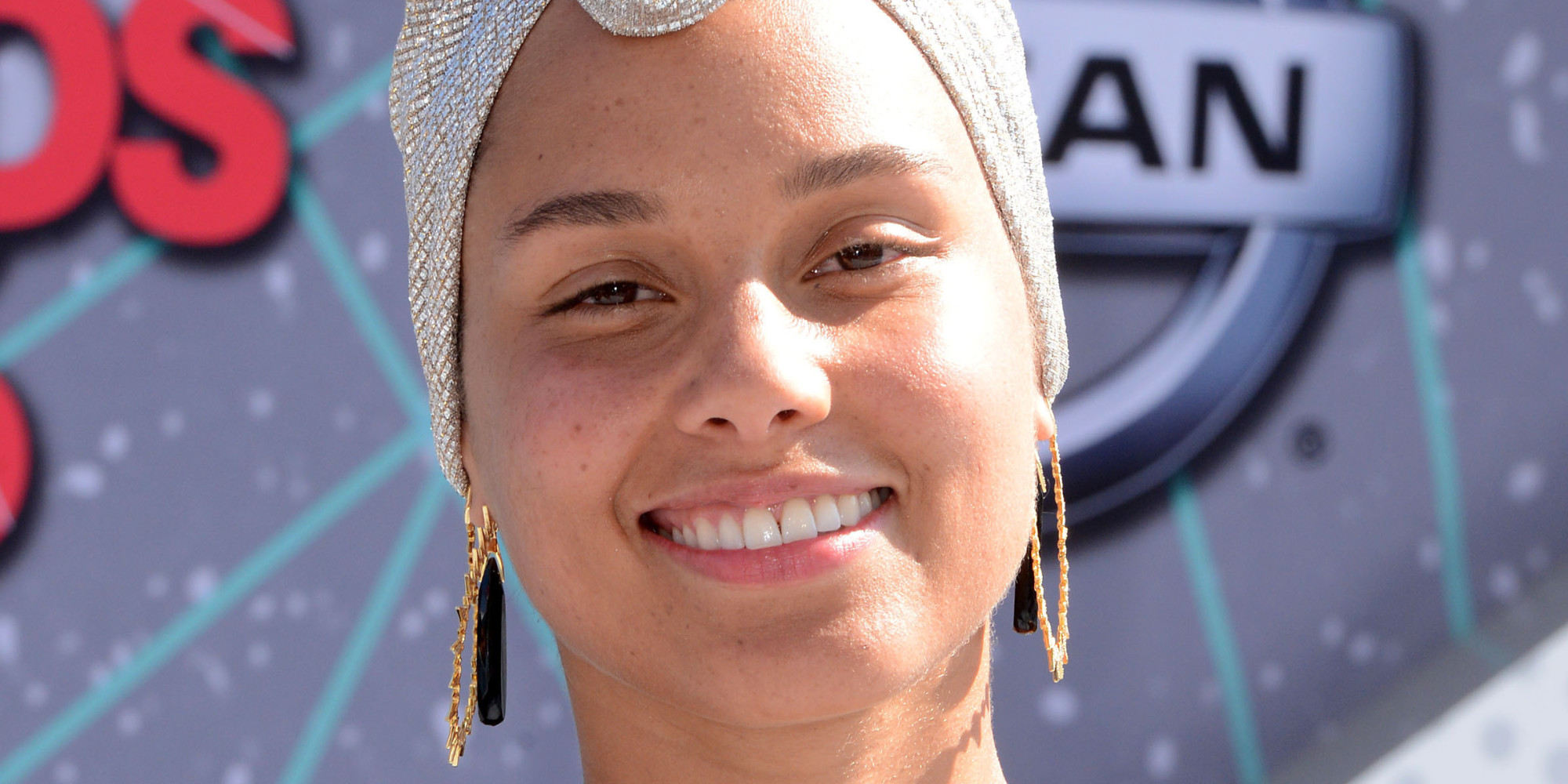 o-ALICIA-KEYS-facebook.jpg