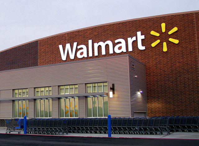 Walmart Open Christmas Eve 2021