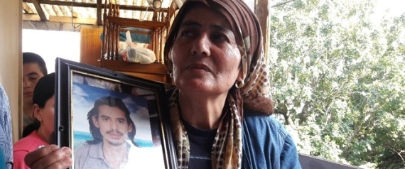قصص أشخاصٍ فارقوا الحياة بمطار أتاتورك.. "جمعتُ الخبز من الشارع كيّ يتعلّم لكنه مات"