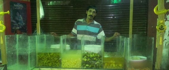 يسميه بعضهم شهر الرزق.. رمضان موسم فرص العمل المؤقتة لبسطاء مصر