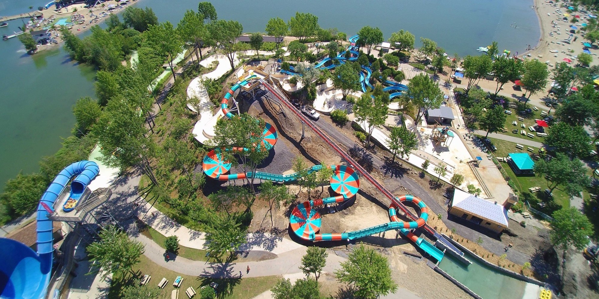 Une montagne russe aquatique arrive au Super Aqua Club de PointeCalumet