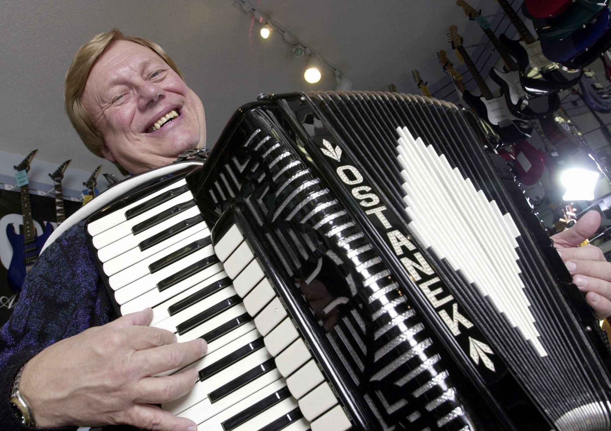 walter ostanek