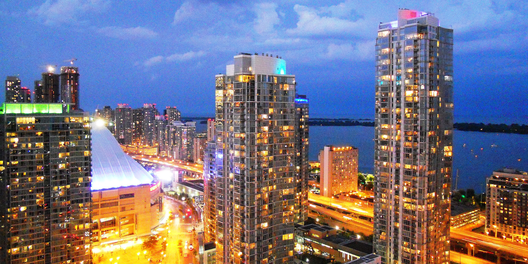 Airbnb Is Sapping Toronto Of Rental Housing Report