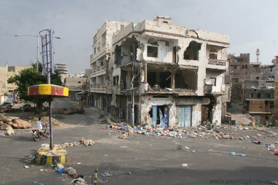 Yémen le pays bombardé oublié de tous, où des civiles sont régulièrement tué par le pays des droits de l'homme : l'Arabie Saoudite... O-YEMEN-WAR-570