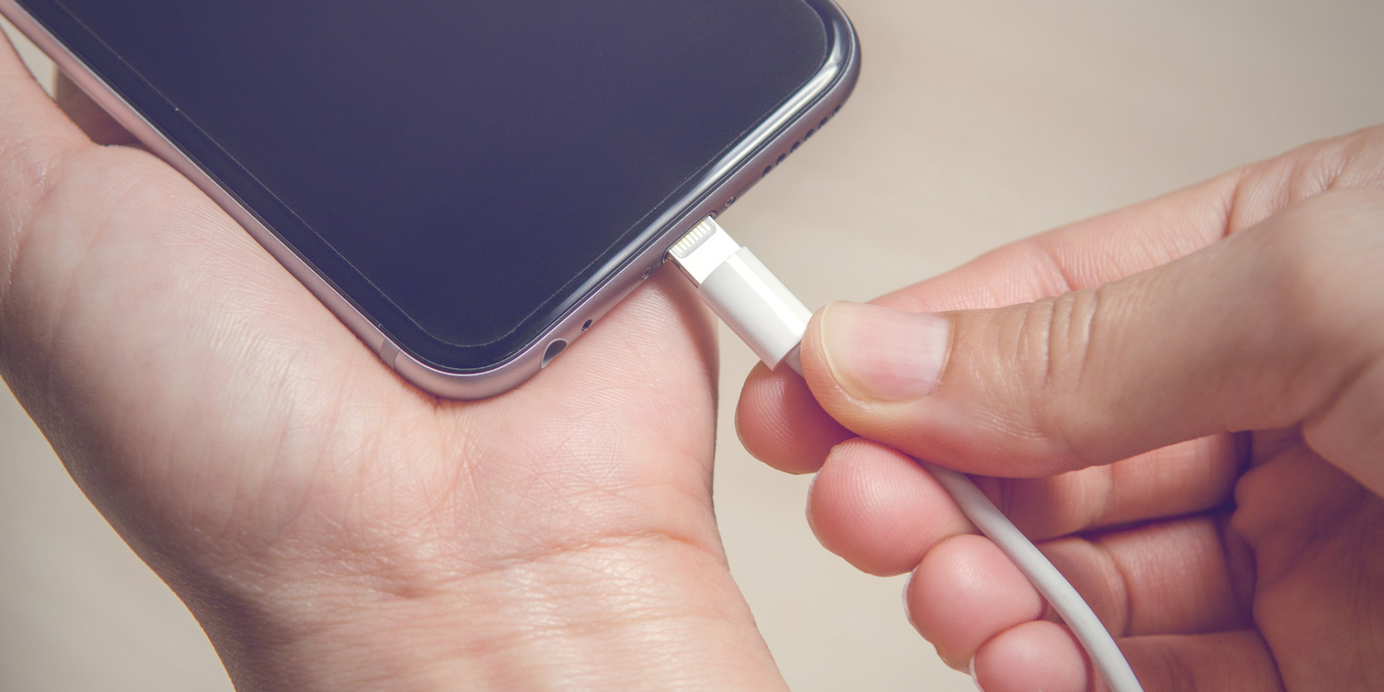 why-did-apple-remove-the-iphone-7-s-headphone-jack-huffpost