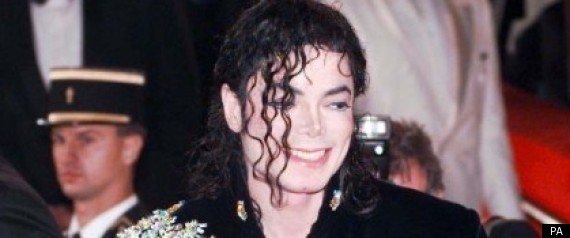 http://i.huffpost.com/gen/468919/thumbs/r-MICHAEL-JACKSON-large570.jpg