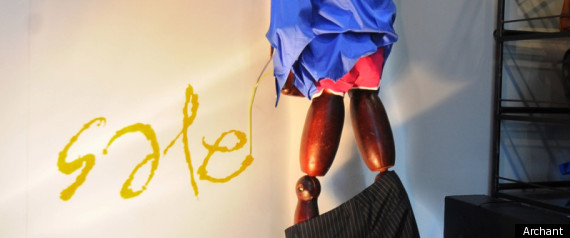 Mannequin Urinating