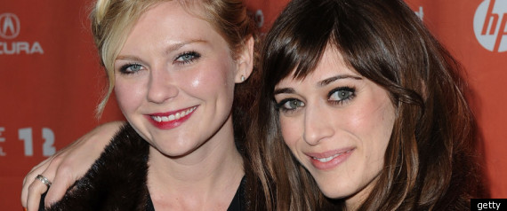 Lizzy Caplan Kirsten Dunst