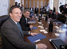Premier caucus pour les députés de la CAQ et François Legault