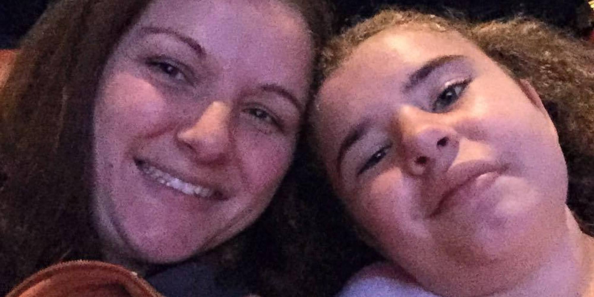 Hasil gambar untuk bethany thompson funeral